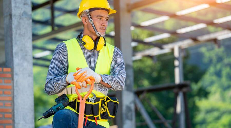 Professional gutter cleaning in Calpine, CA